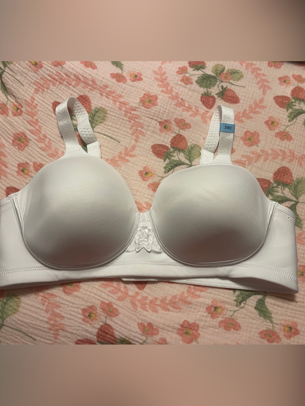 Vanity Fair White T-Shirt Bra with Light Lace Accent